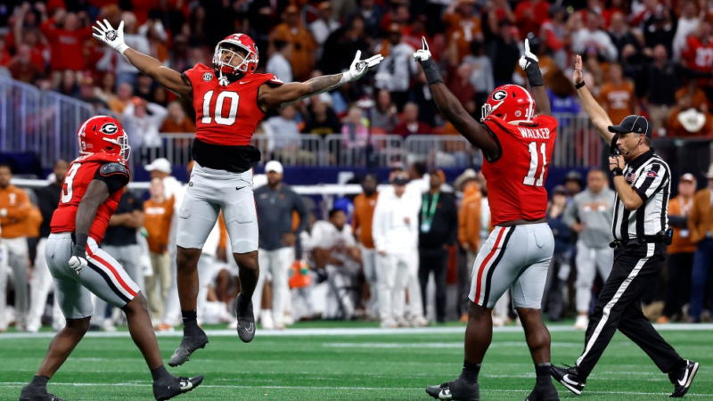 College Football – Oregon reste invaincu et remporte le Big Ten. Georgia sacré dans le SEC 