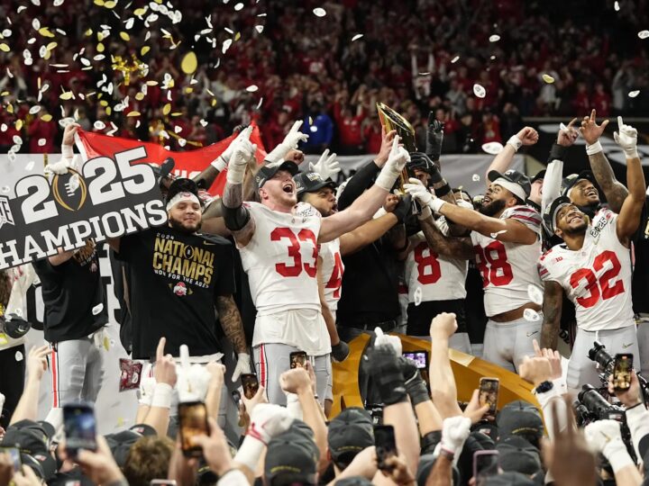College Football – Les Ohio State Buckeyes remportent le titre national